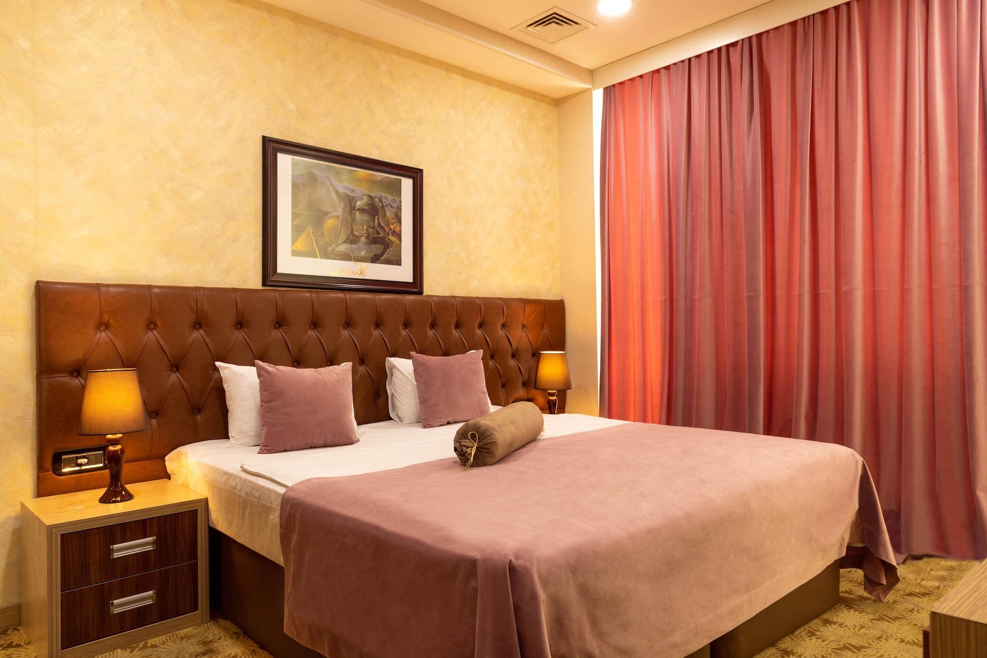 West Shine Hotel Baku Bagian luar foto