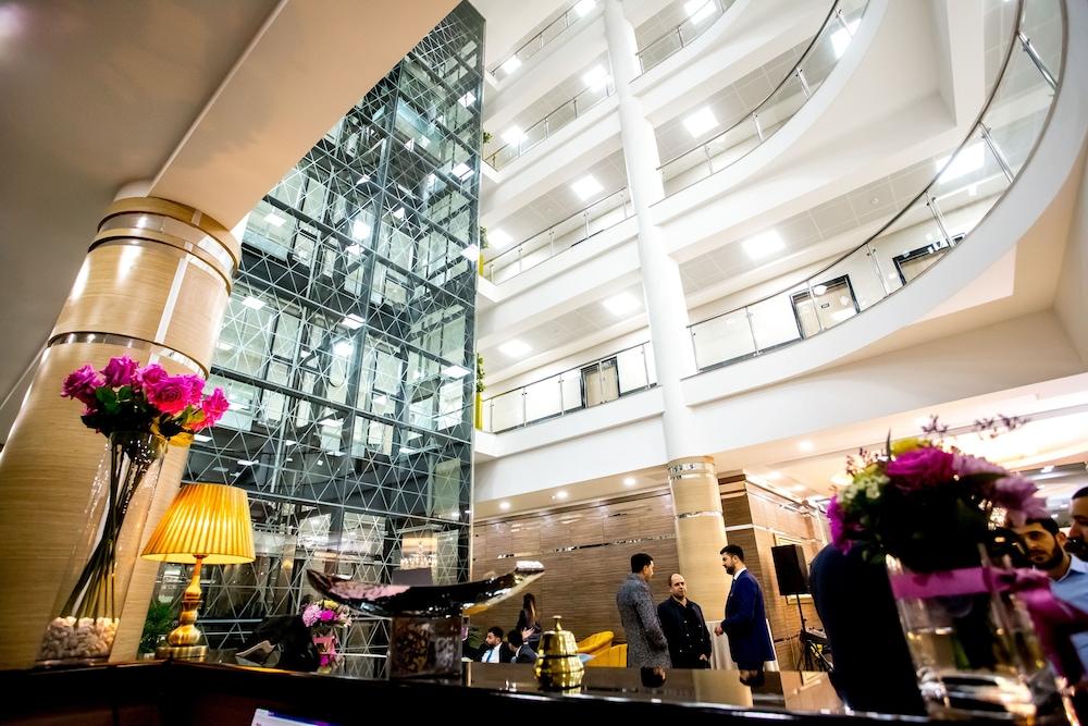 West Shine Hotel Baku Bagian luar foto
