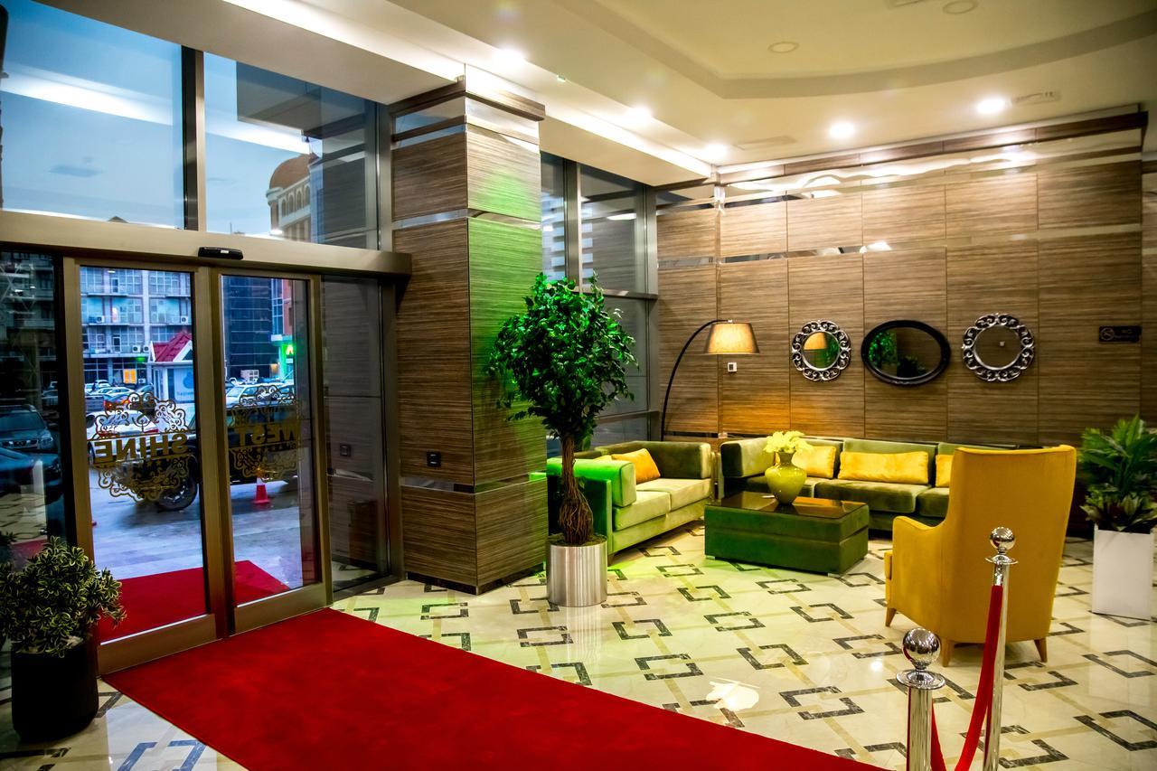 West Shine Hotel Baku Bagian luar foto