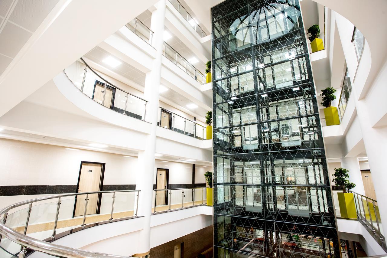 West Shine Hotel Baku Bagian luar foto