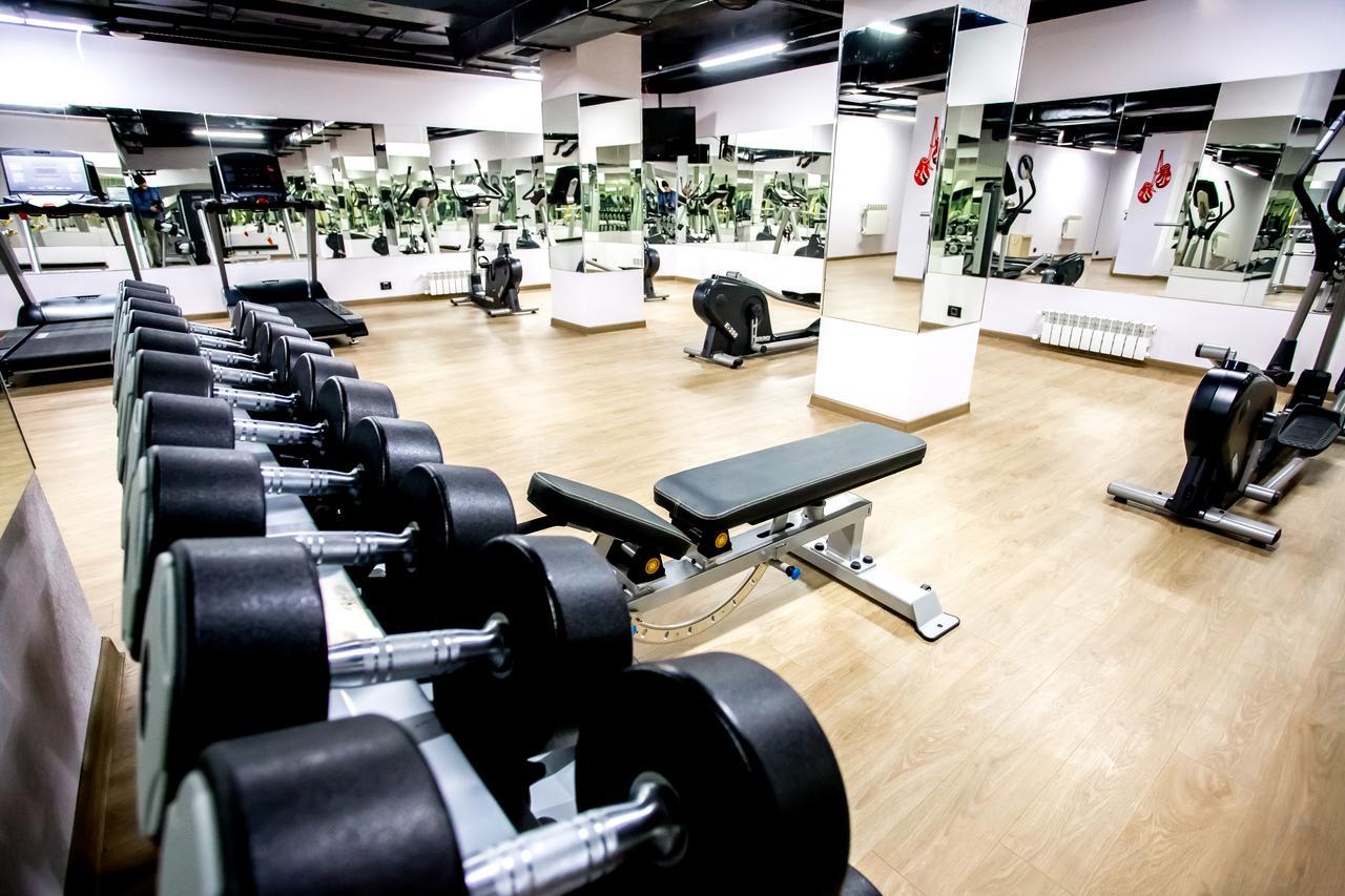 West Shine Hotel Baku Bagian luar foto