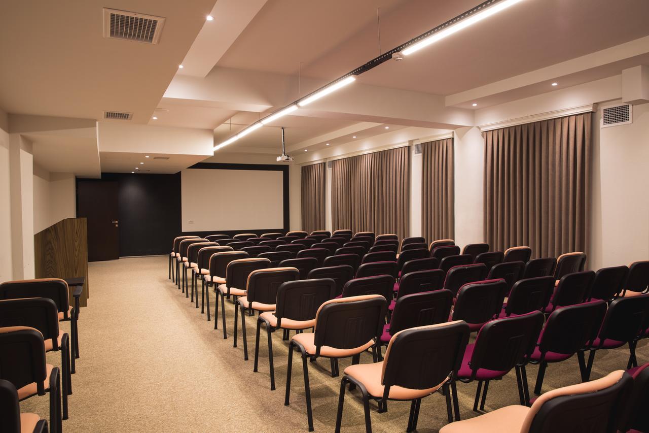 West Shine Hotel Baku Bagian luar foto