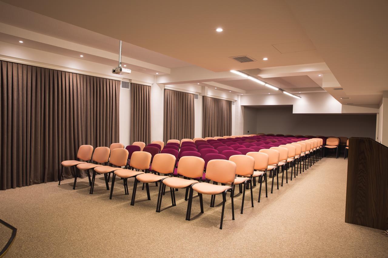 West Shine Hotel Baku Bagian luar foto